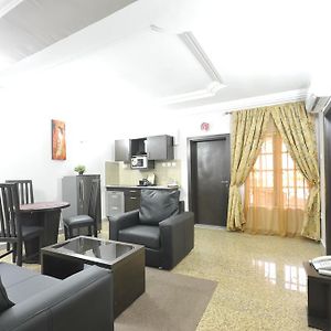 Sheer Luxury Apartments And Suites